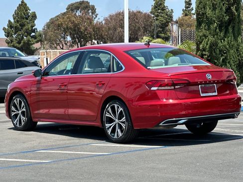 Used 2020 Volkswagen Passat 2.0T SEL FWD image 7
