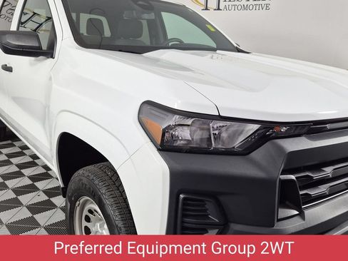 Certified 2024 Chevrolet Colorado W/T RWD image 11