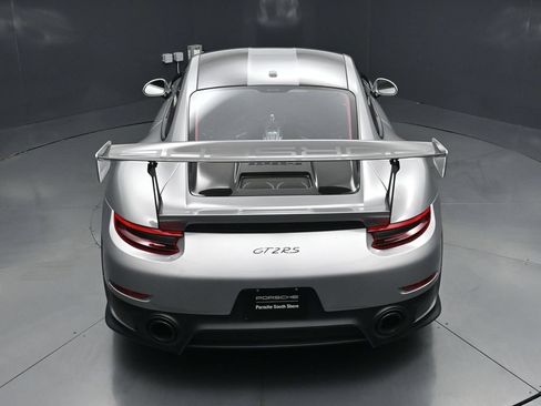 Used 2018 Porsche 911 GT2 RS RWD image 17