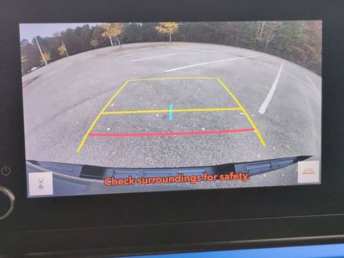 Used 2024 Toyota Tacoma TRD Off-Road image 21