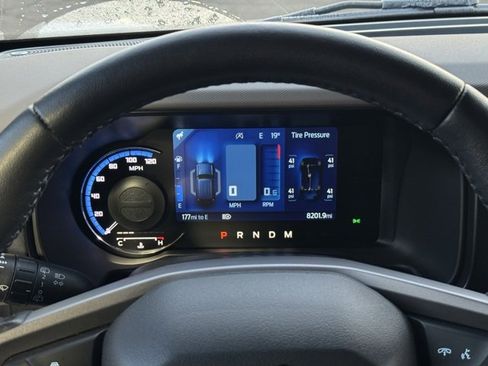 Used 2023 Ford Bronco Wildtrak image 31