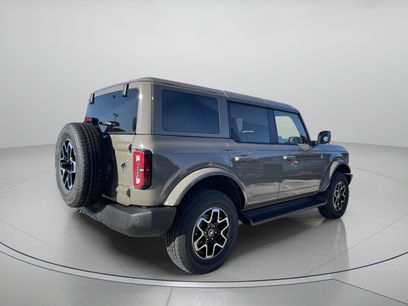 New 2025 Ford Bronco Outer Banks