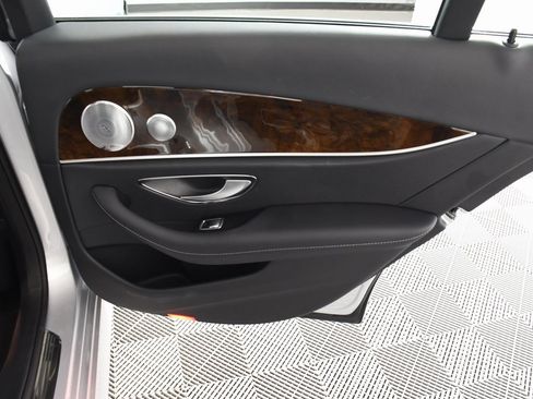 Used 2019 Mercedes-Benz E 300 4MATIC image 20