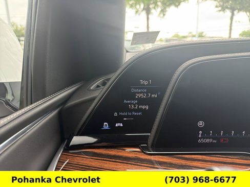 Used 2023 Cadillac Escalade ESV Luxury AWD/4WD image 10