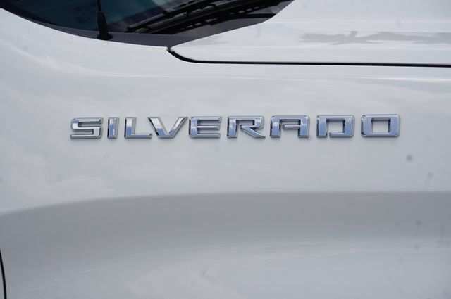 Used 2023 Chevrolet Silverado 1500 LTZ w/ LTZ Convenience Package II AWD/4WD image 35