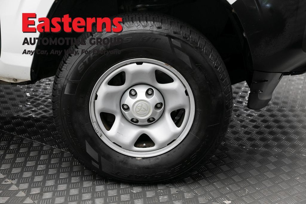 Used 2020 Toyota Tacoma SR RWD image 30