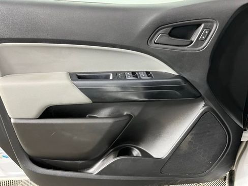Used 2020 Chevrolet Colorado W/T w/ WT Convenience Package AWD/4WD image 22