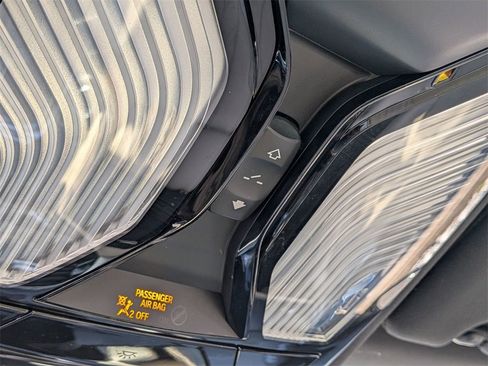 Used 2023 BMW 530i xDrive w/ Premium Package image 24