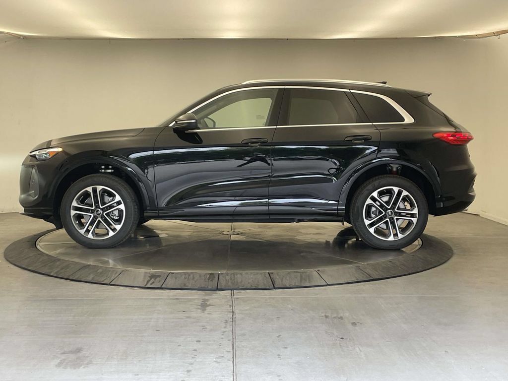 New 2026 Audi Q5 Premium Plus AWD/4WD image 2