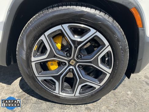 Used 2022 Rivian R1T Launch Edition image 76