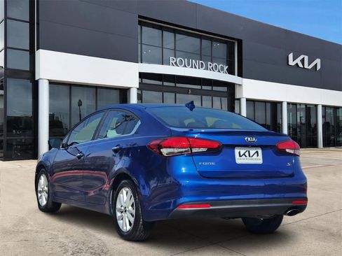 Used 2017 Kia Forte S w/ S Technology Package image 6