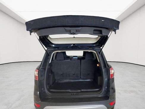 Used 2018 Ford Escape SE w/ SE Sync 3 Package AWD/4WD image 7