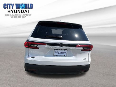 Used 2024 Toyota Grand Highlander AWD image 4