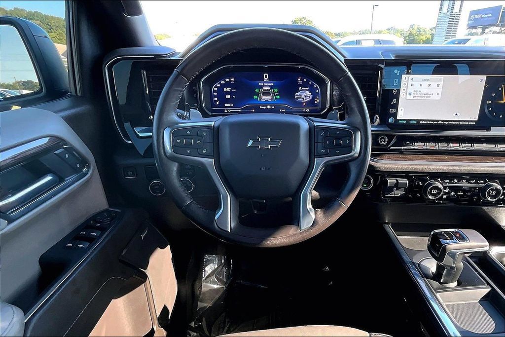 Used 2023 Chevrolet Silverado 1500 RST w/ Convenience Package II RWD image 11