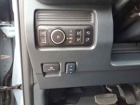 New 2026 Ford F250 Lariat w/ Black Appearance Package AWD/4WD image 15