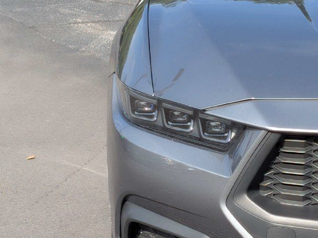 Used 2025 Ford Mustang Coupe RWD image 11