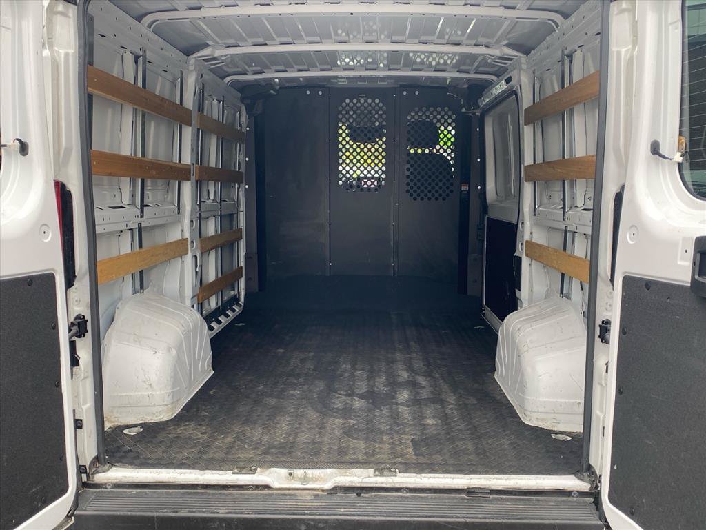 Used 2025 RAM ProMaster 2500 w/ U-Haul Equipment Group FWD image 20