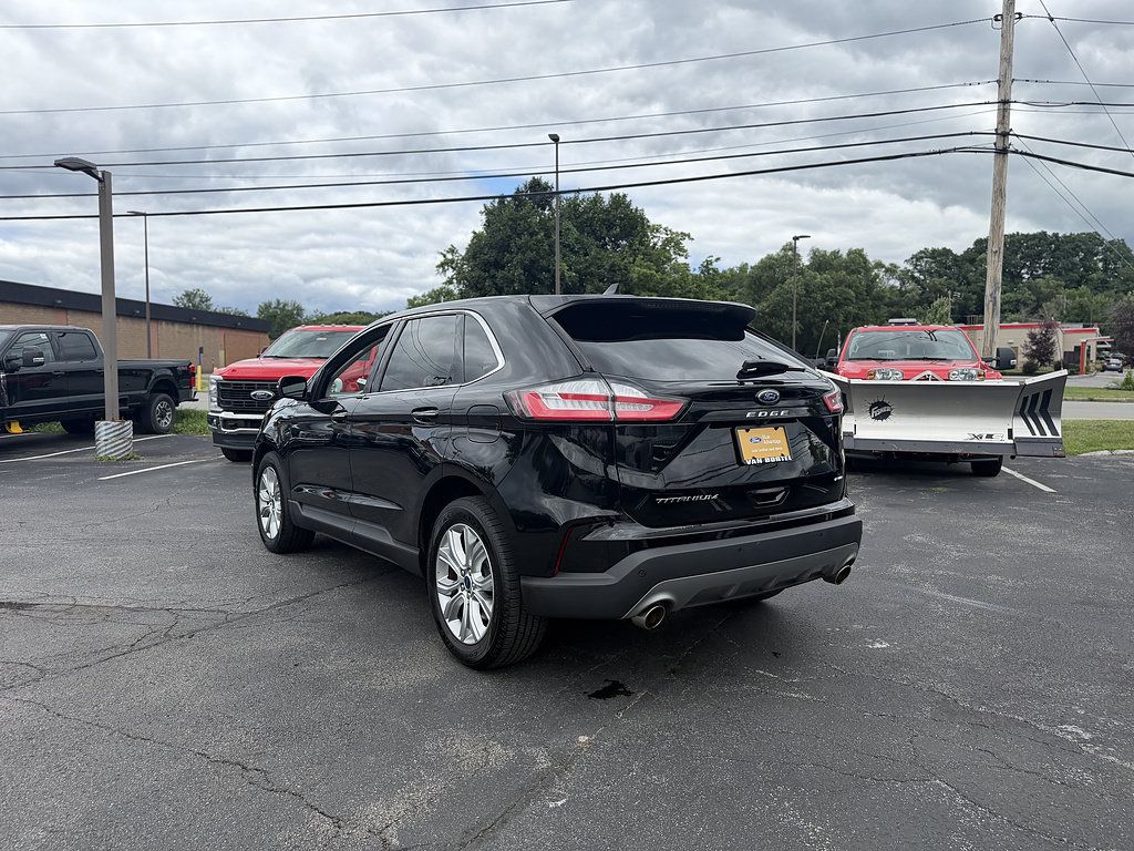 Certified 2022 Ford Edge Titanium AWD/4WD image 5