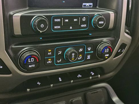 Used 2017 GMC Sierra 1500 SLT w/ SLT Premium Package AWD/4WD image 18