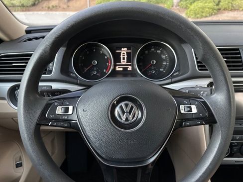 Used 2017 Volkswagen Passat 1.8T S image 26