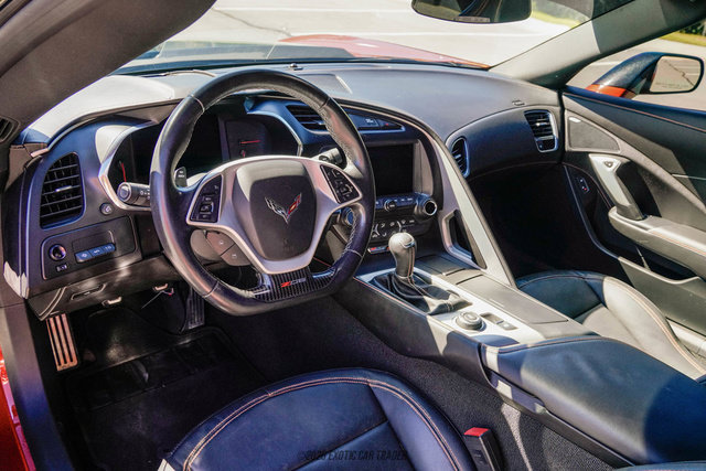 Used 2015 Chevrolet Corvette Z06 w/ Z07 Performance Package RWD image 26