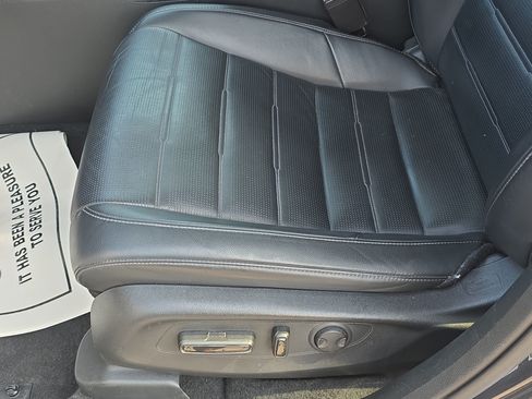 Used 2024 Honda CR-V EX-L image 28