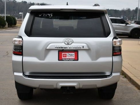 Certified 2024 Toyota 4Runner SR5 Premium image 4