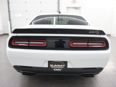 Used 2017 Dodge Challenger SRT Hellcat RWD image 27