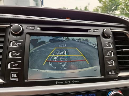 Used 2018 Toyota Highlander Limited w/ Protection Package #3 AWD/4WD image 46