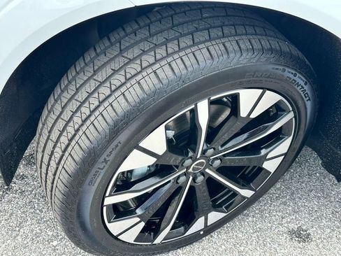 New 2026 Volvo XC60 B5 Plus w/ Protection Package Premier image 28