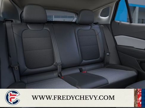 New 2026 Chevrolet Trax LT w/ Sunroof Package image 19