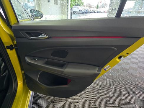 Used 2022 Volkswagen GTI Autobahn image 40