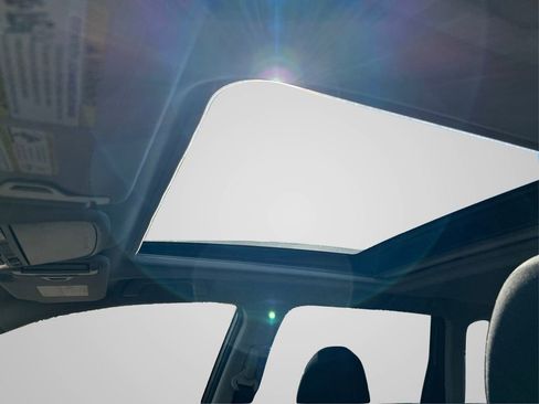 Certified 2022 Subaru Forester Premium image 21