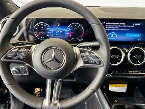 New 2026 Mercedes-Benz GLA 250 image 11