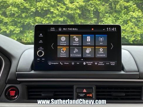 Used 2025 Honda Pilot Touring image 26