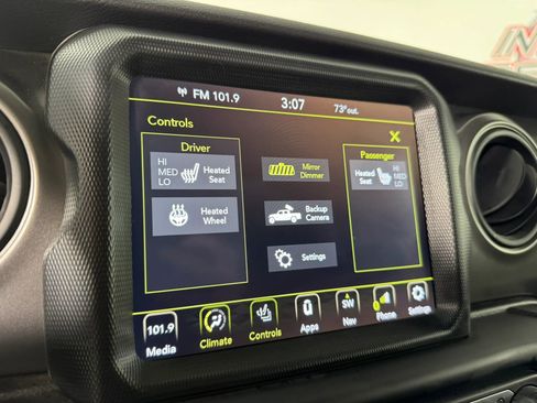 Used 2023 Jeep Gladiator Sport AWD/4WD image 22