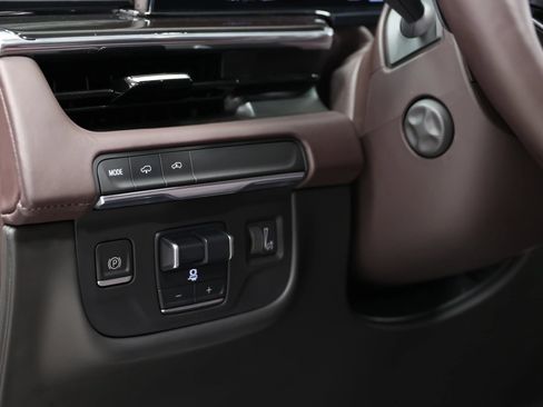 Used 2023 Cadillac Escalade Sport Platinum w/ LPO, ONYX Package RWD image 24