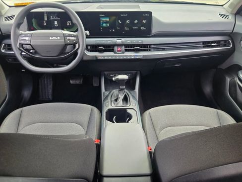 Used 2025 Kia K4 FWD image 13