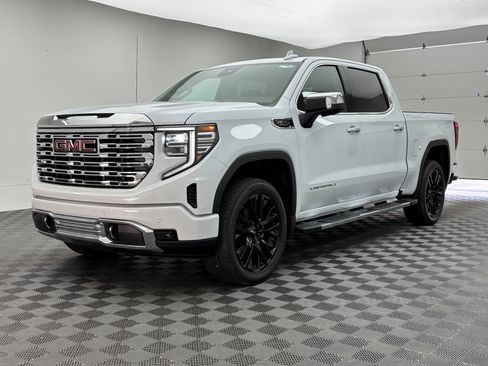 New 2026 GMC Sierra 1500 Denali w/ Technology Package AWD/4WD image 2