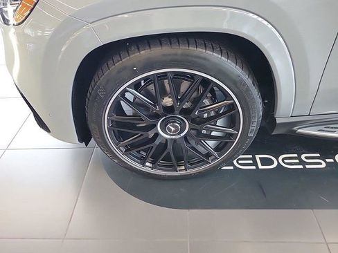 New 2025 Mercedes-Benz GLS 63 AMG 4MATIC image 11