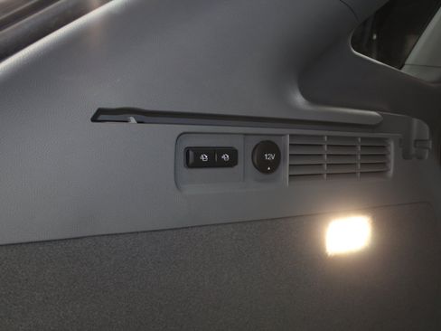Used 2023 Lincoln Nautilus Reserve FWD image 68