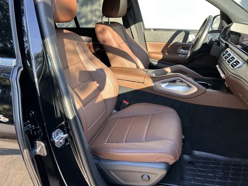 Certified 2025 Mercedes-Benz GLE 450e 4MATIC image 52