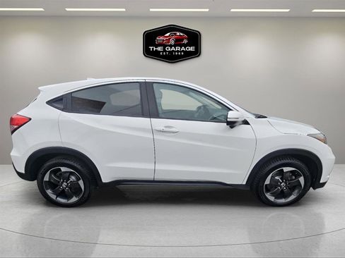 Used 2018 Honda HR-V EX image 7