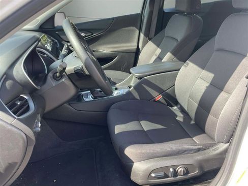 Used 2024 Chevrolet Malibu LT image 16