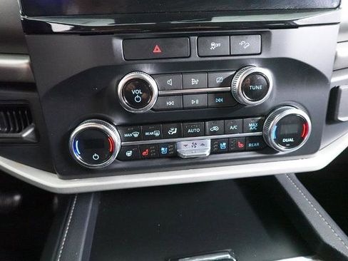Certified 2023 Ford Expedition Max XLT image 15