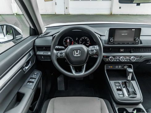 Used 2024 Honda CR-V EX image 26