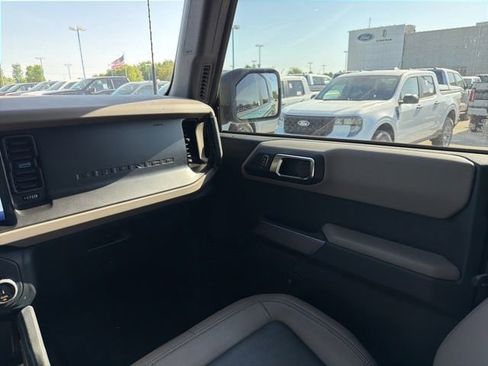 Certified 2022 Ford Bronco Wildtrak AWD/4WD image 21