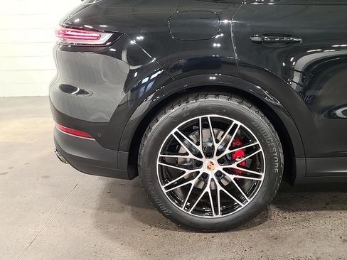 New 2026 Porsche Cayenne S image 36