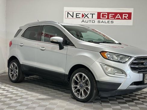 Used 2018 Ford EcoSport Titanium image 2