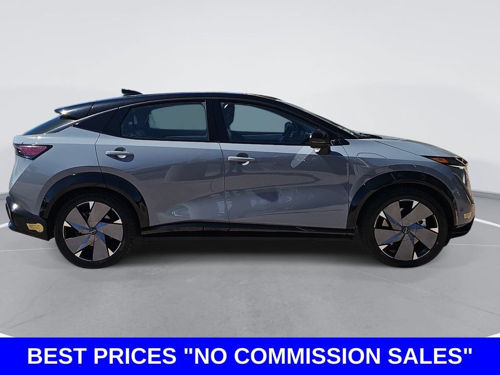 Used 2023 Nissan Ariya AWD/4WD image 2